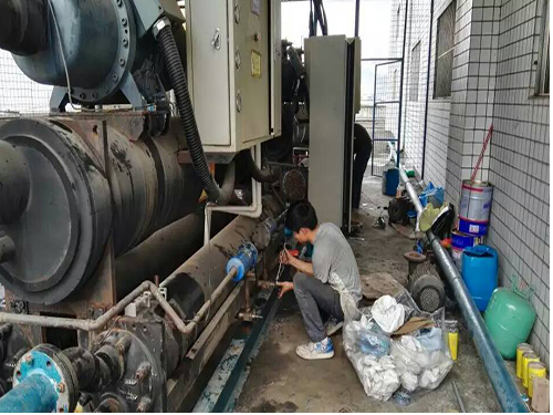螺桿式冷水機維修