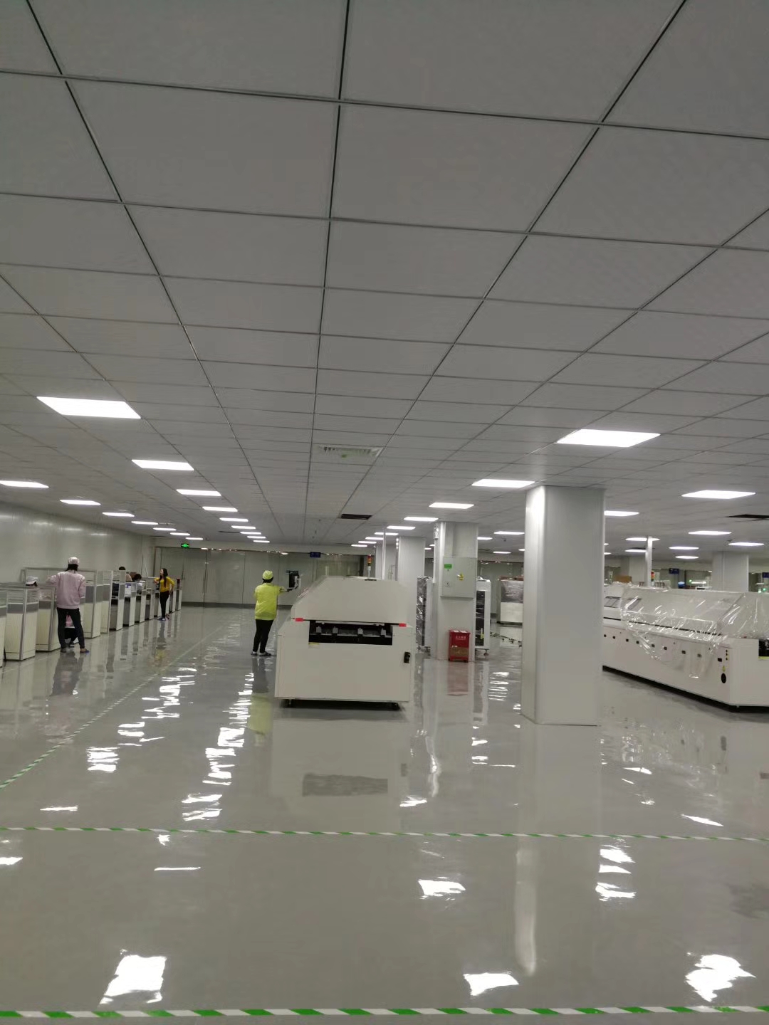 電子廠中央空調(diào)安裝 投入使用